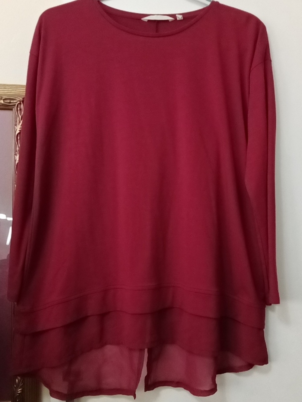 Women's SOFT SURROUNDINGS Long-Sleeve Layered Hem Top - Wine